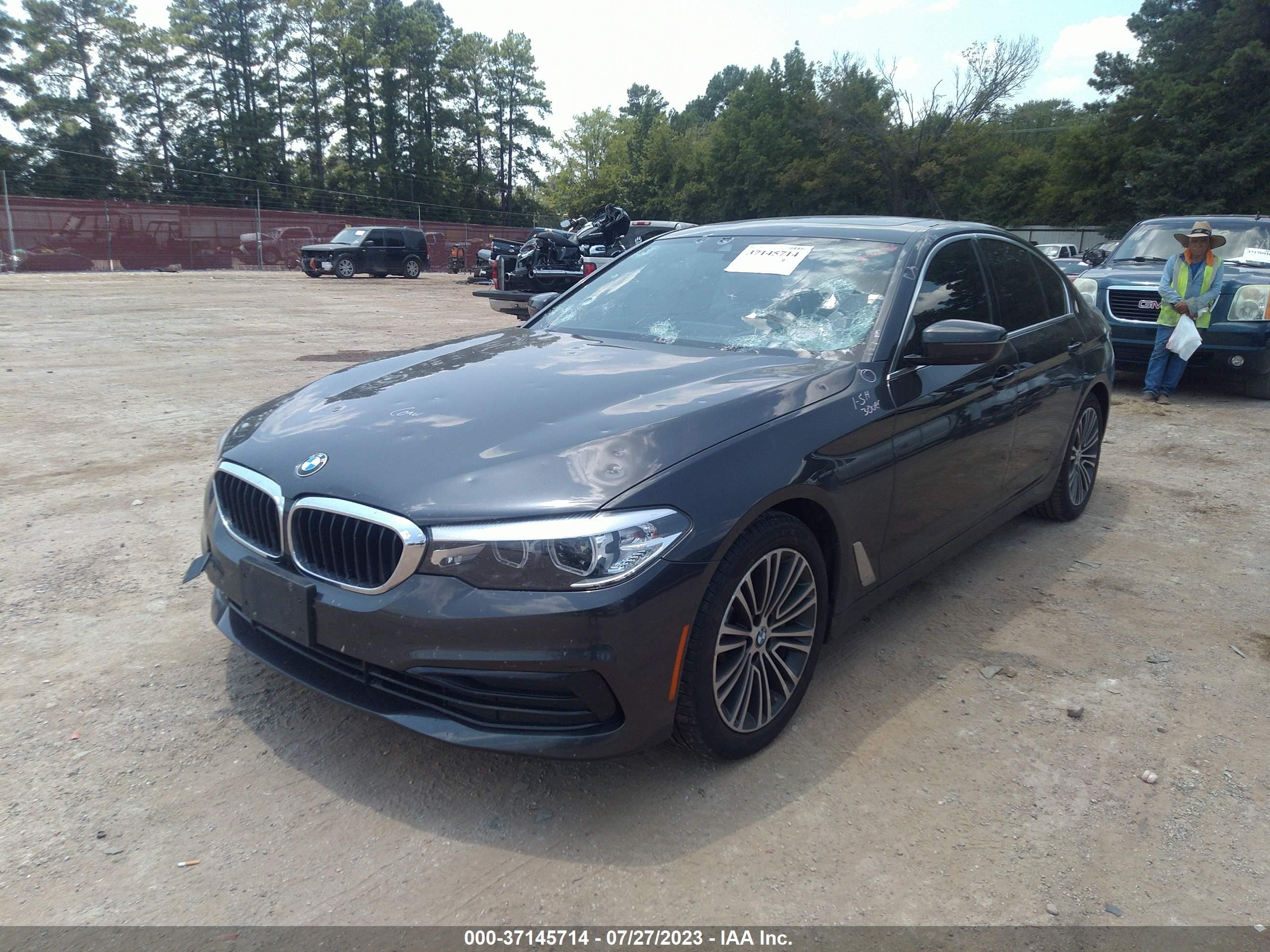 Photo 1 VIN: WBAJE5C52KWE66572 - BMW 5ER 