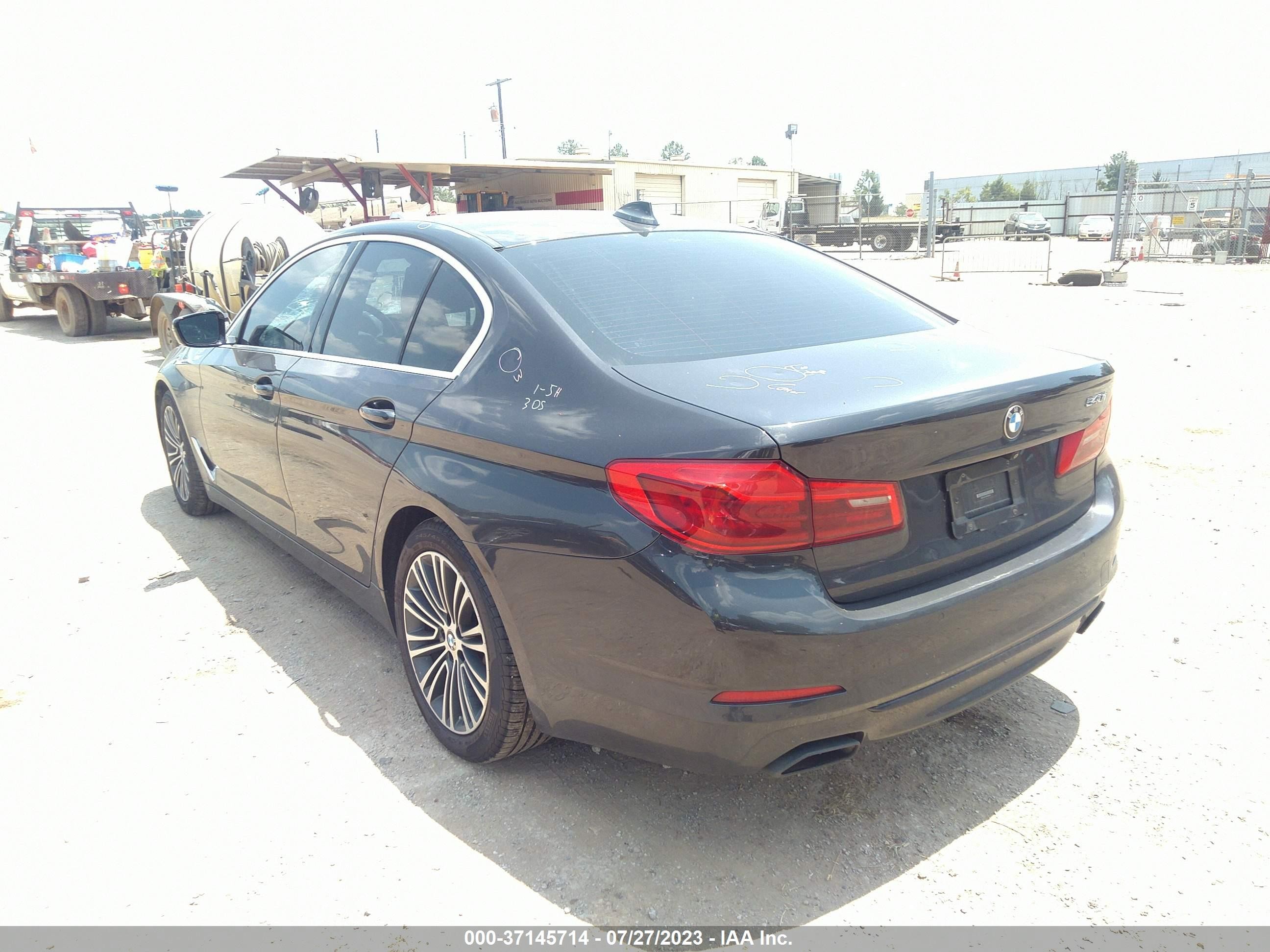 Photo 2 VIN: WBAJE5C52KWE66572 - BMW 5ER 