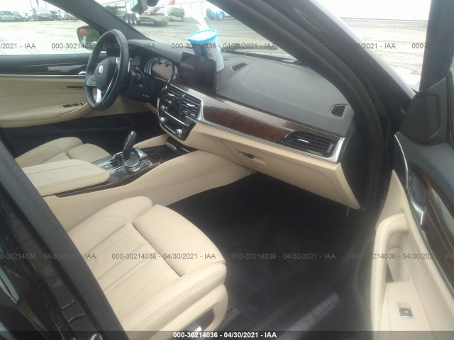 Photo 4 VIN: WBAJE5C52KWW37284 - BMW 5 