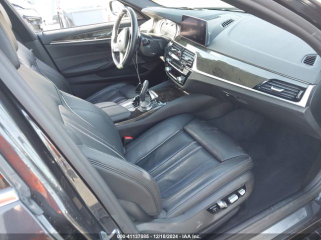 Photo 4 VIN: WBAJE5C53KWE66225 - BMW 540I 