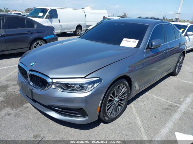 Photo 1 VIN: WBAJE5C53KWW19585 - BMW 540I 