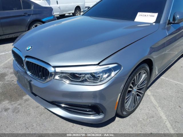 Photo 5 VIN: WBAJE5C53KWW19585 - BMW 540I 