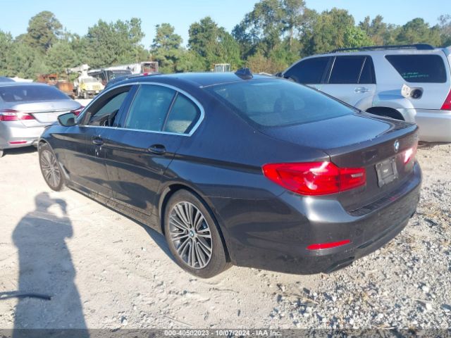 Photo 2 VIN: WBAJE5C53KWW28545 - BMW 540I 