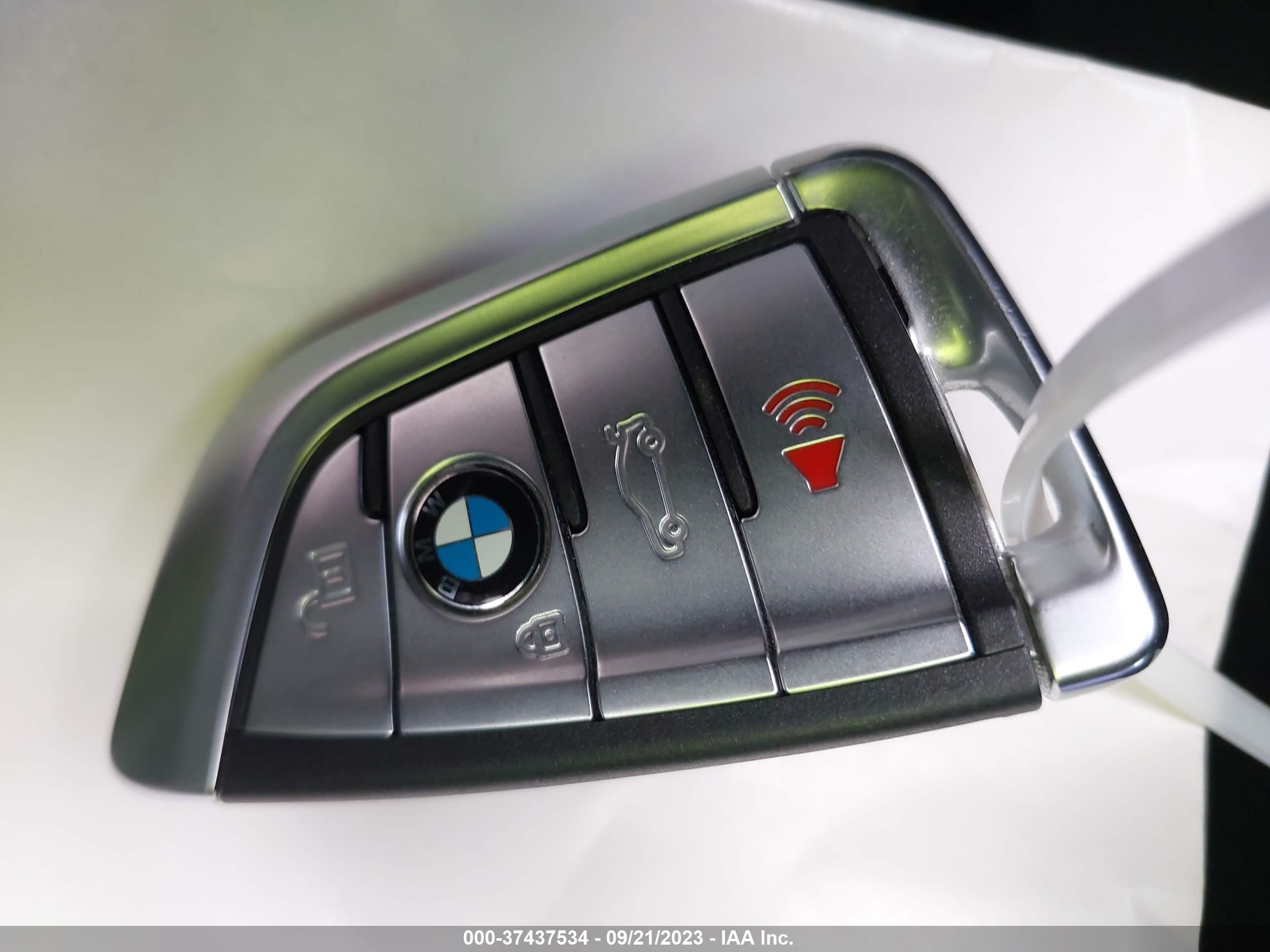 Photo 10 VIN: WBAJE5C54JWA92819 - BMW 5ER 