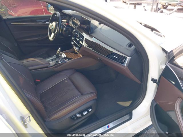 Photo 4 VIN: WBAJE5C54JWA96076 - BMW 540I 