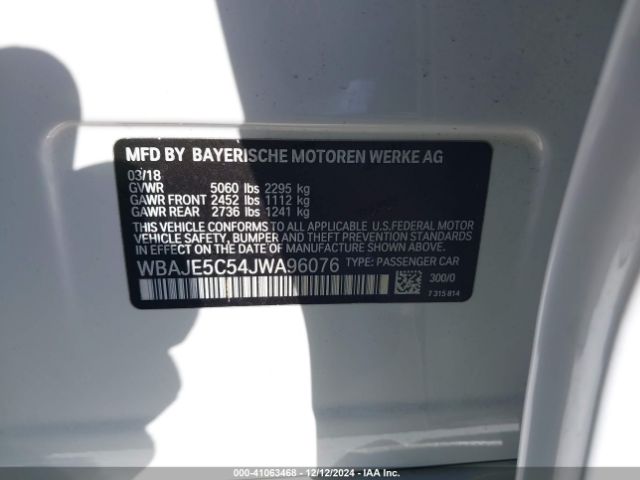 Photo 8 VIN: WBAJE5C54JWA96076 - BMW 540I 