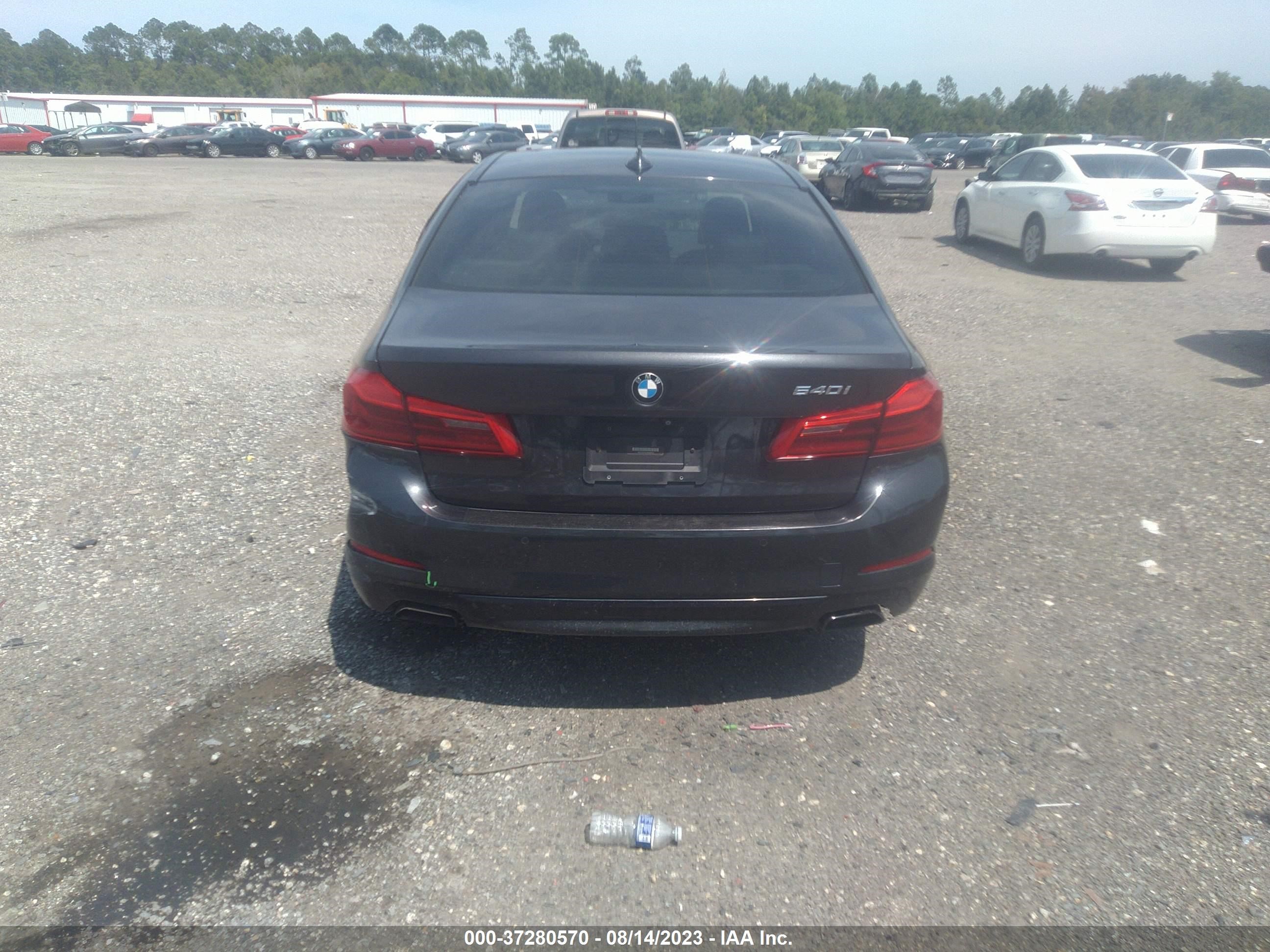 Photo 15 VIN: WBAJE5C55JWA93414 - BMW 5ER 