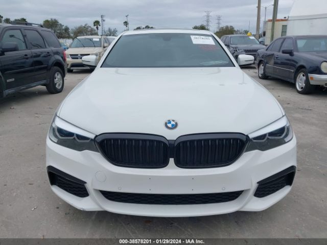 Photo 5 VIN: WBAJE5C55JWA94143 - BMW 540I 