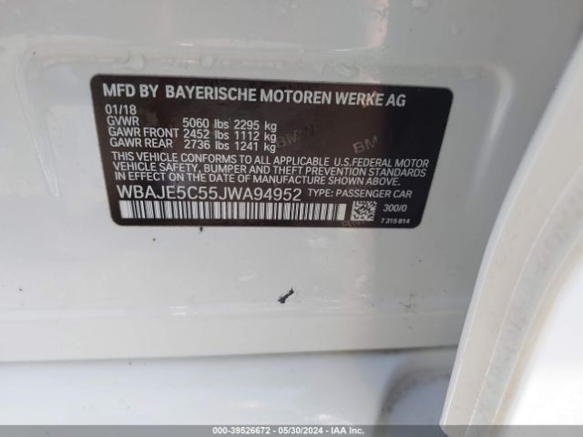 Photo 8 VIN: WBAJE5C55JWA94952 - BMW 540I 