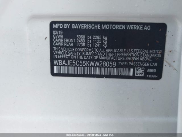 Photo 8 VIN: WBAJE5C55KWW28059 - BMW 540I 