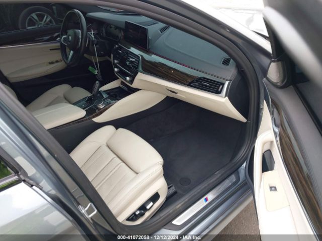 Photo 4 VIN: WBAJE5C56JWA95396 - BMW 540I 