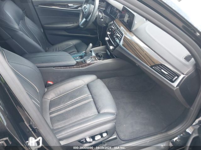 Photo 4 VIN: WBAJE5C56JWA96905 - BMW 540I 