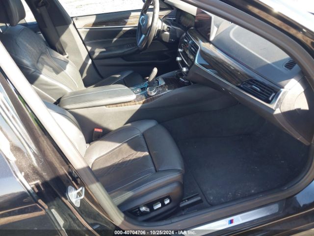 Photo 4 VIN: WBAJE5C56KWE66476 - BMW 540I 