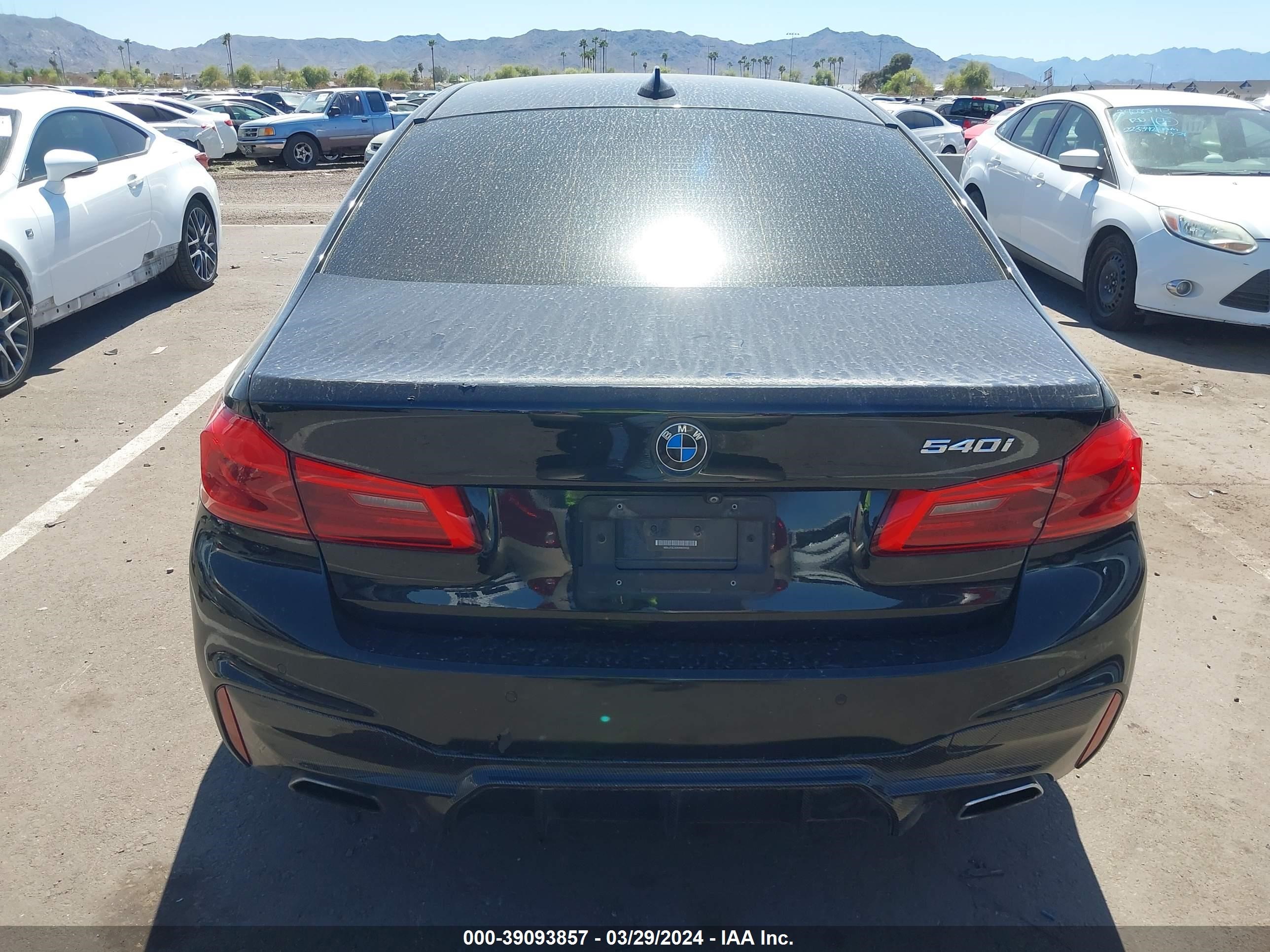 Photo 16 VIN: WBAJE5C56KWW09455 - BMW 5ER 