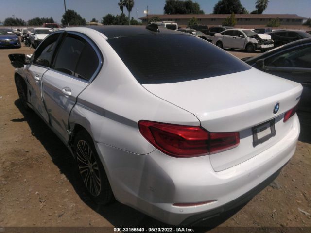 Photo 2 VIN: WBAJE5C56KWW33755 - BMW 5 SERIES 