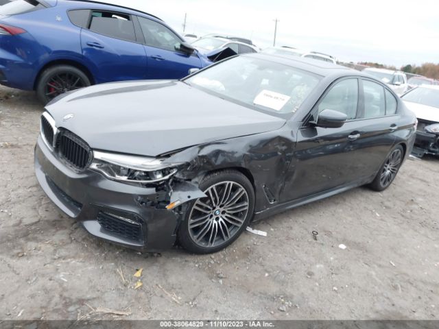 Photo 1 VIN: WBAJE7C30HG889371 - BMW 540I 