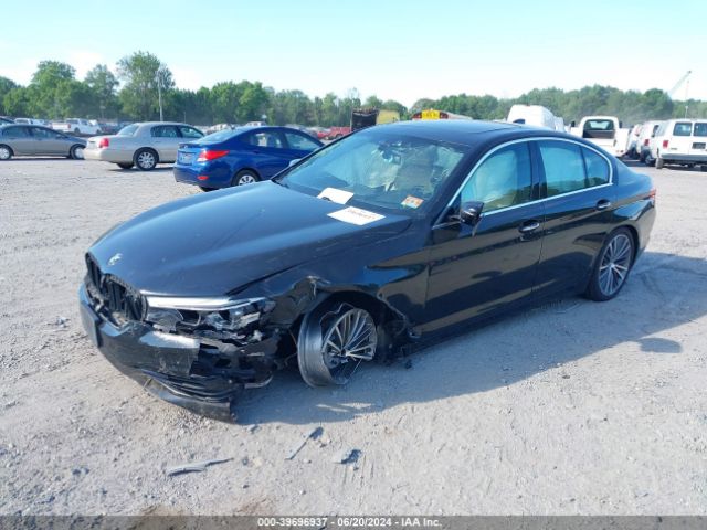 Photo 1 VIN: WBAJE7C30HG890312 - BMW 540I 