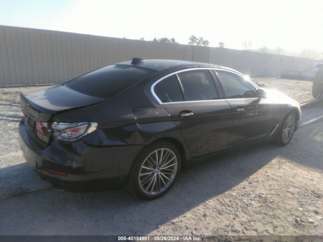 Photo 3 VIN: WBAJE7C32HG888402 - BMW 540I 