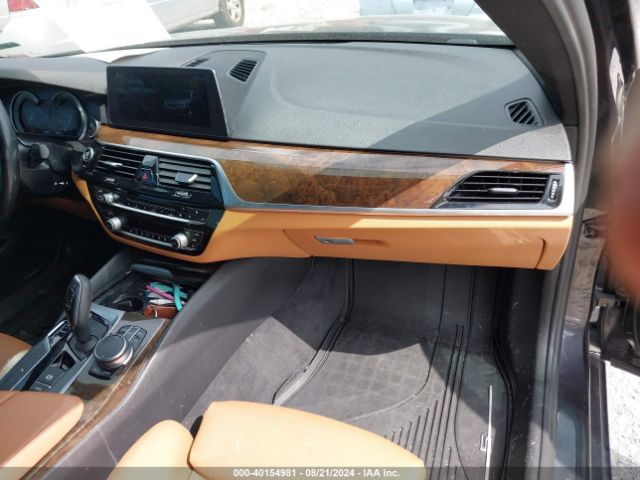 Photo 4 VIN: WBAJE7C32HG888402 - BMW 540I 