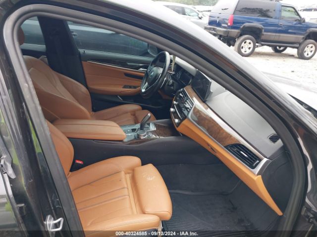 Photo 4 VIN: WBAJE7C32HG888402 - BMW 540I 