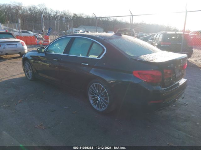 Photo 2 VIN: WBAJE7C33HG887176 - BMW 540I 