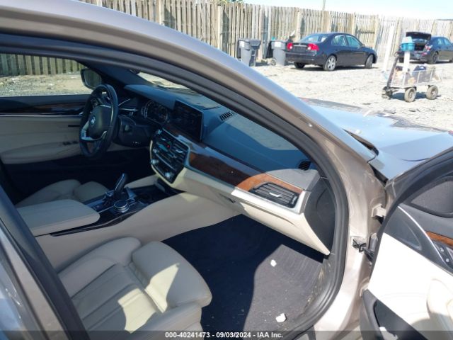 Photo 4 VIN: WBAJE7C34HG887106 - BMW 540I 