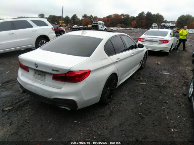 Photo 3 VIN: WBAJE7C34HG888224 - BMW 540I 