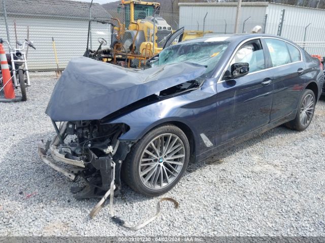 Photo 1 VIN: WBAJE7C35HG887003 - BMW 540I 