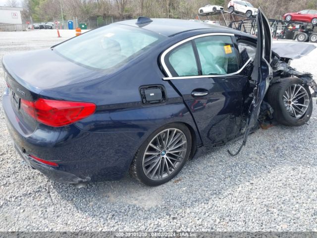 Photo 3 VIN: WBAJE7C35HG887003 - BMW 540I 