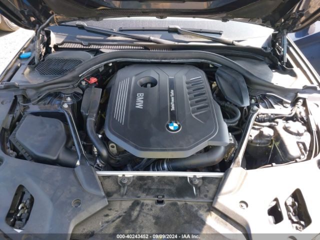 Photo 9 VIN: WBAJE7C36HG889892 - BMW 540I 