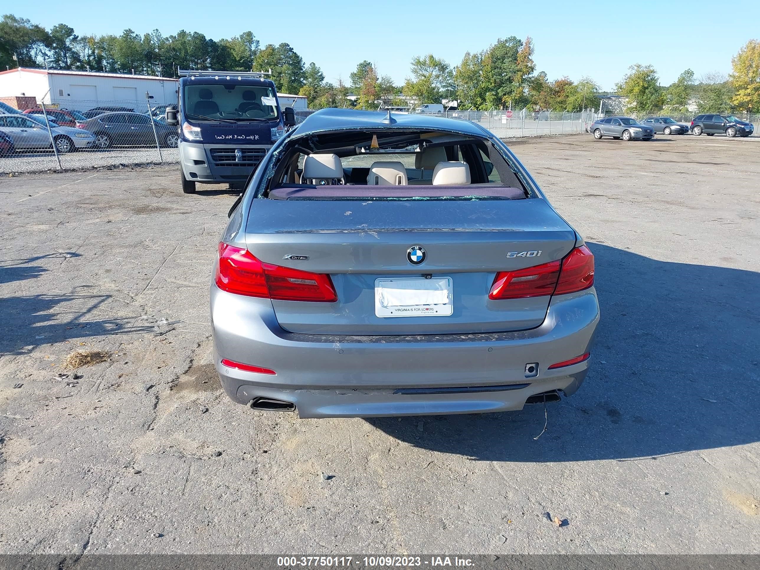 Photo 14 VIN: WBAJE7C37HG890548 - BMW 5ER 