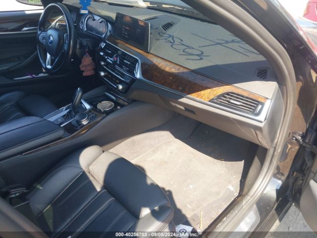 Photo 4 VIN: WBAJE7C38HG479594 - BMW 540I 