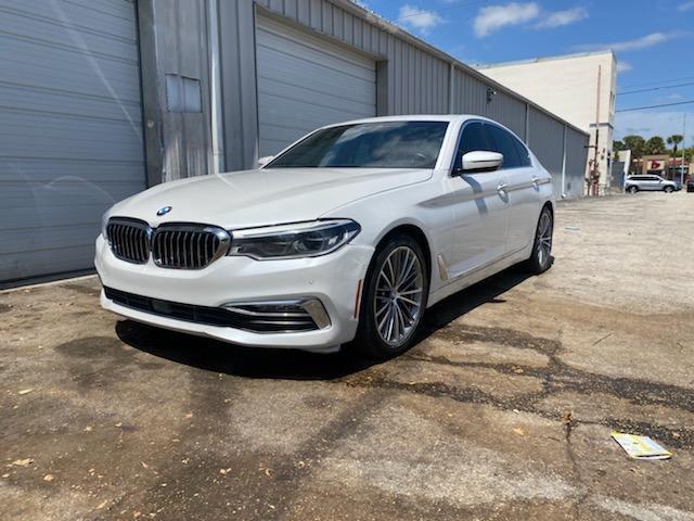 Photo 1 VIN: WBAJE7C38HG887268 - BMW 5ER 