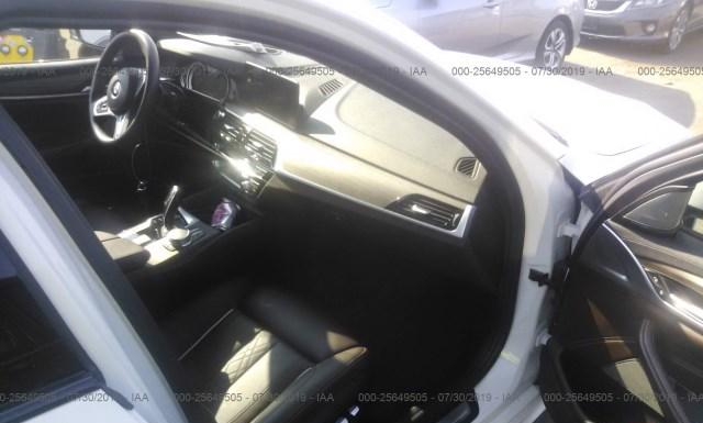 Photo 4 VIN: WBAJE7C38HG887352 - BMW 540 