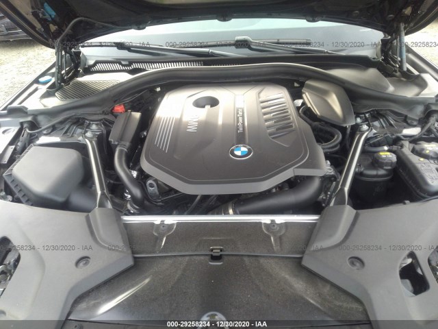 Photo 9 VIN: WBAJE7C39HG888235 - BMW 540I 