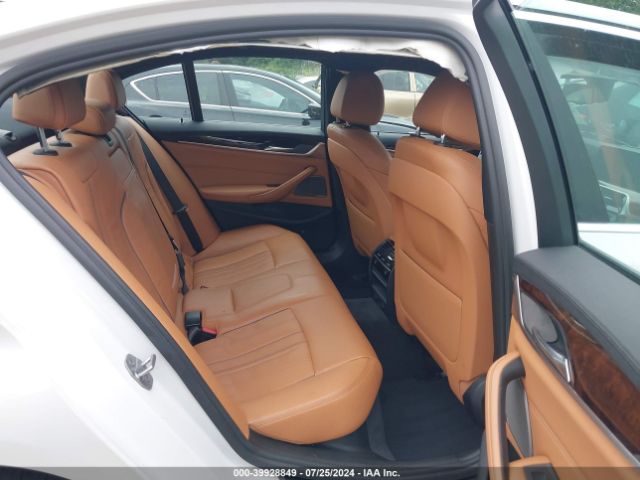 Photo 7 VIN: WBAJE7C3XHG887854 - BMW 540I 