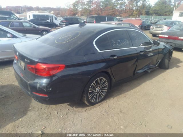 Photo 3 VIN: WBAJE7C3XHG890267 - BMW 540I 