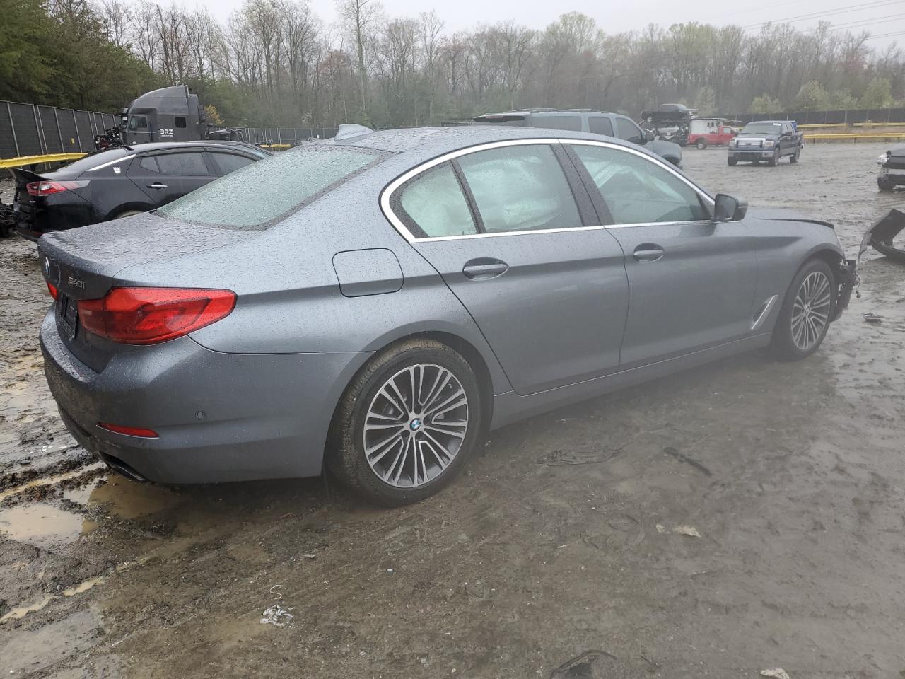 Photo 2 VIN: WBAJE7C50KWD55336 - BMW 5 SERIES 