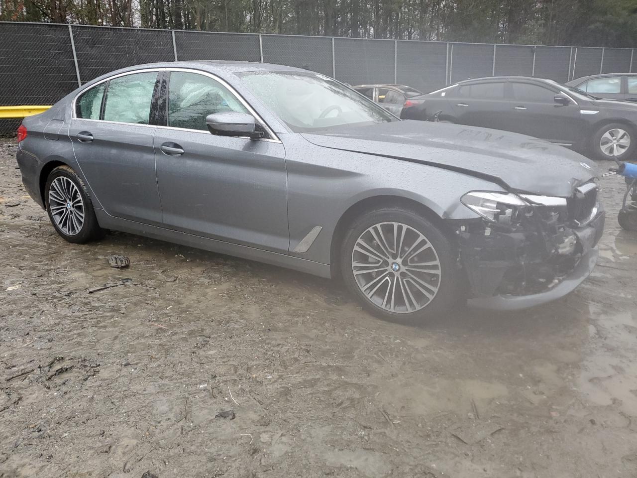 Photo 3 VIN: WBAJE7C50KWD55336 - BMW 5 SERIES 