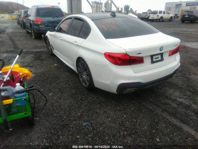 Photo 2 VIN: WBAJE7C50KWW09088 - BMW 540 