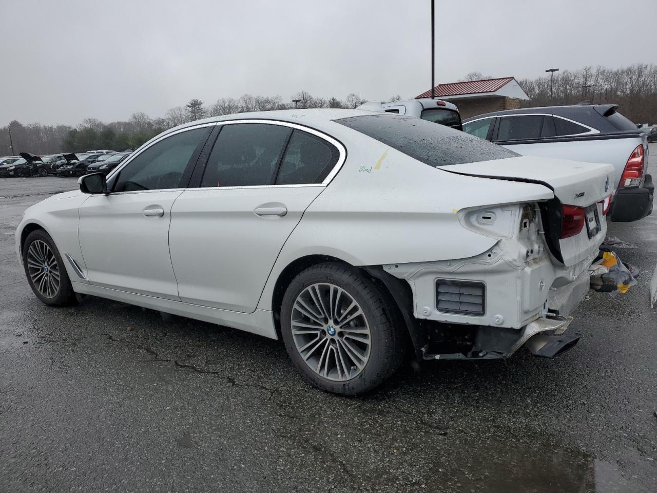 Photo 1 VIN: WBAJE7C50KWW12380 - BMW 5ER 