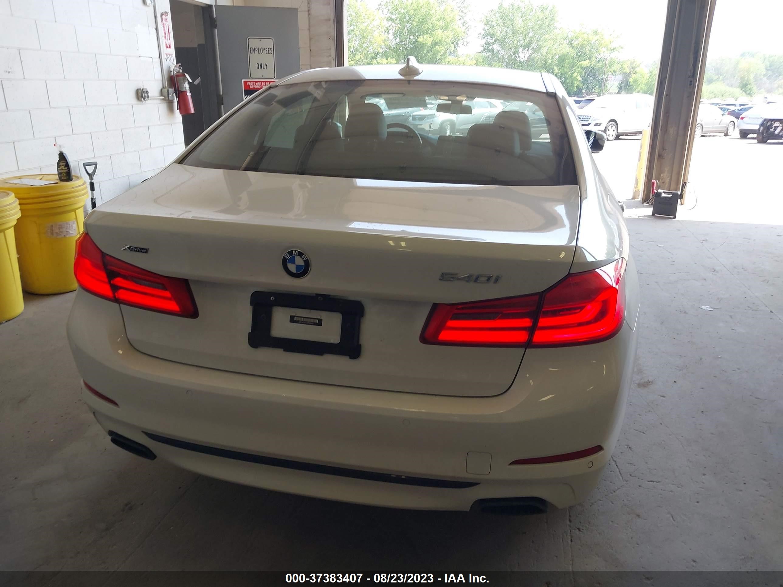 Photo 15 VIN: WBAJE7C51JWD52458 - BMW 5ER 