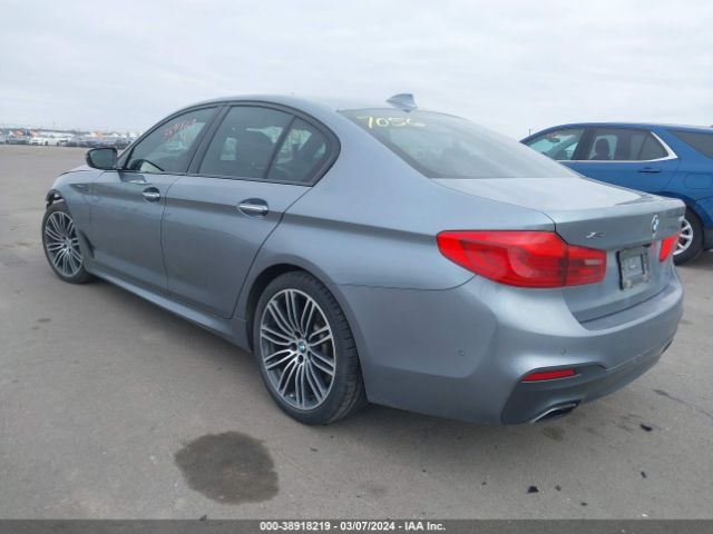 Photo 2 VIN: WBAJE7C51JWD53447 - BMW 540I 