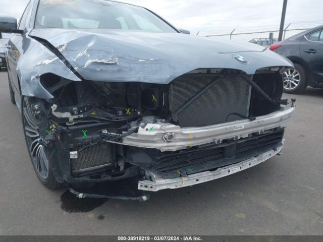 Photo 5 VIN: WBAJE7C51JWD53447 - BMW 540I 