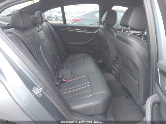 Photo 7 VIN: WBAJE7C51JWD53447 - BMW 540I 