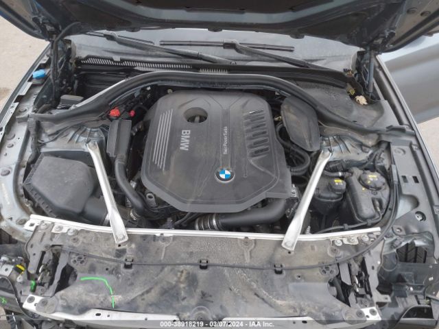 Photo 9 VIN: WBAJE7C51JWD53447 - BMW 540I 