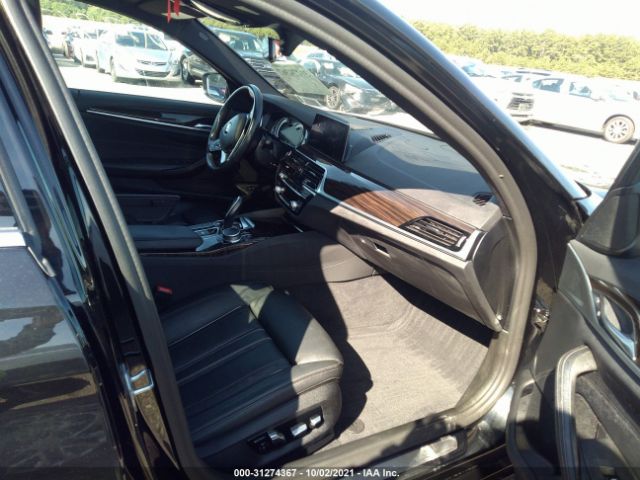 Photo 4 VIN: WBAJE7C51KWW16843 - BMW 540 XI 