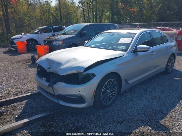 Photo 1 VIN: WBAJE7C52JWC56077 - BMW 540I 