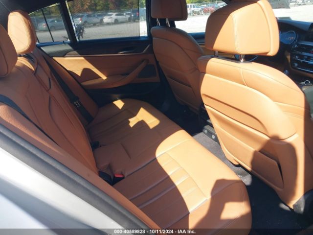 Photo 7 VIN: WBAJE7C52JWC56077 - BMW 540I 