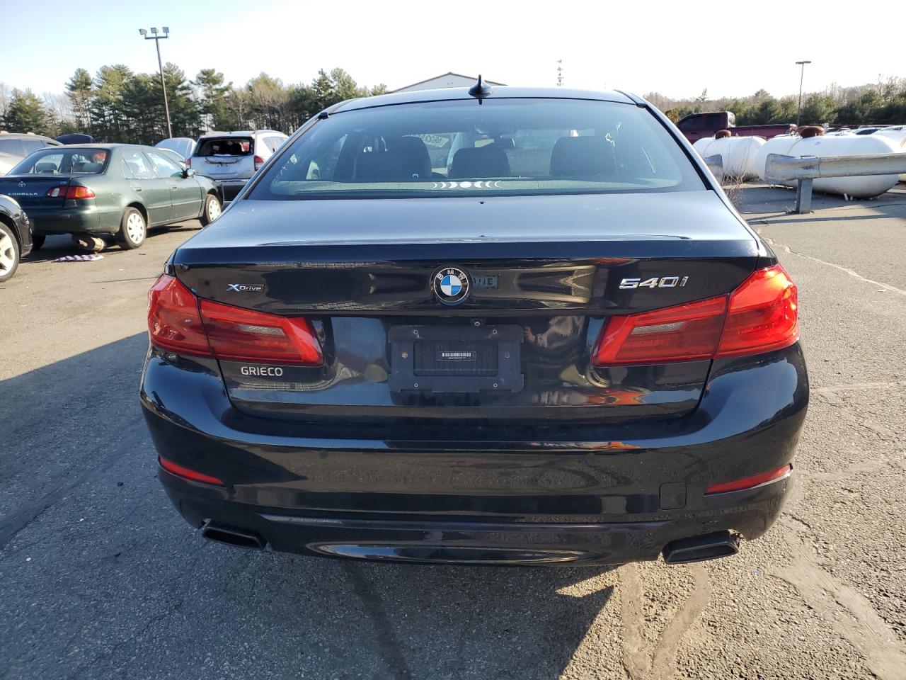 Photo 5 VIN: WBAJE7C52JWC57147 - BMW 5 SERIES 